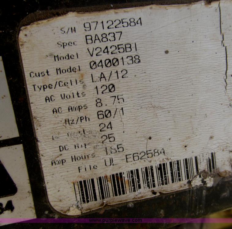 image for item F7105 1997 JLG 2033E scissor lift