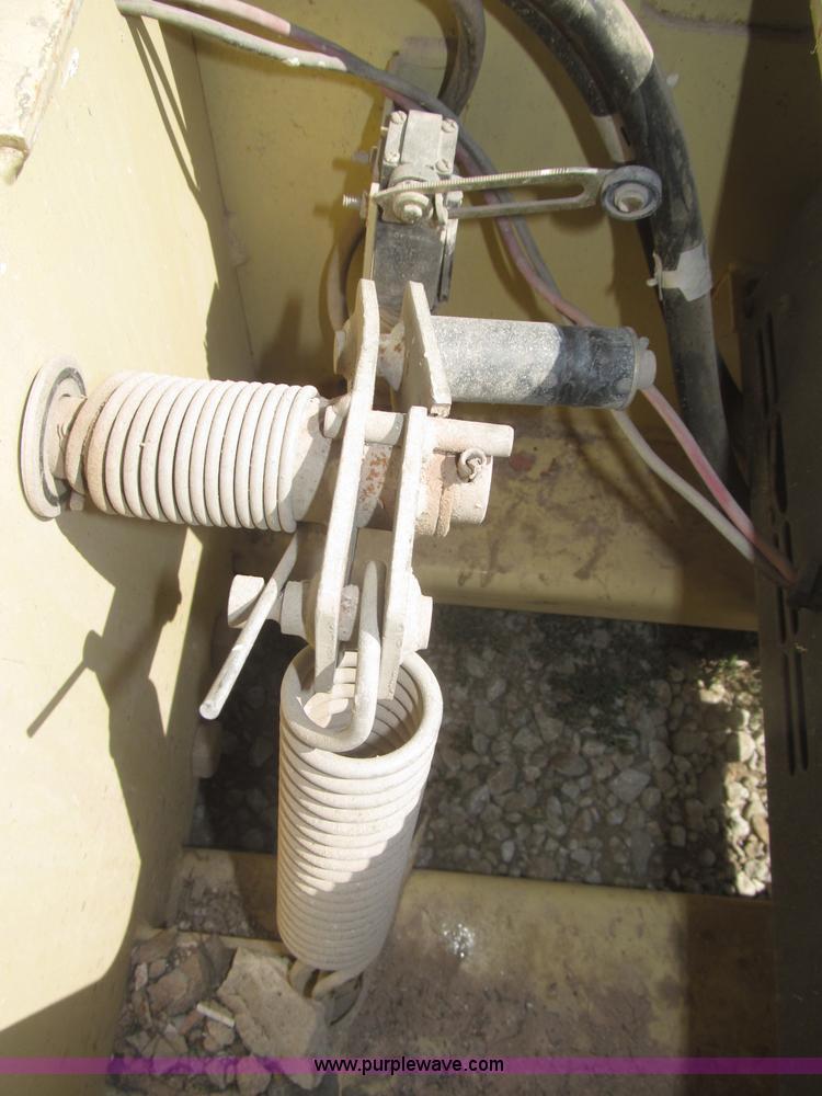 image for item F7105 1997 JLG 2033E scissor lift