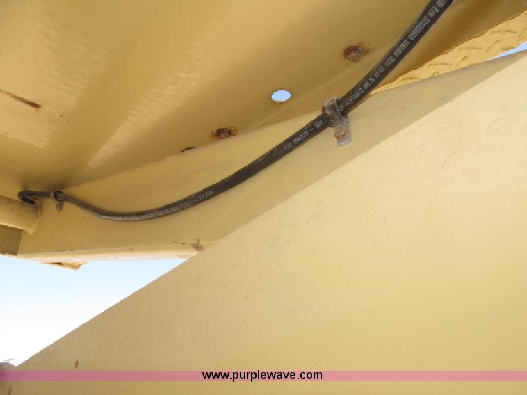 image for item F7105 1997 JLG 2033E scissor lift