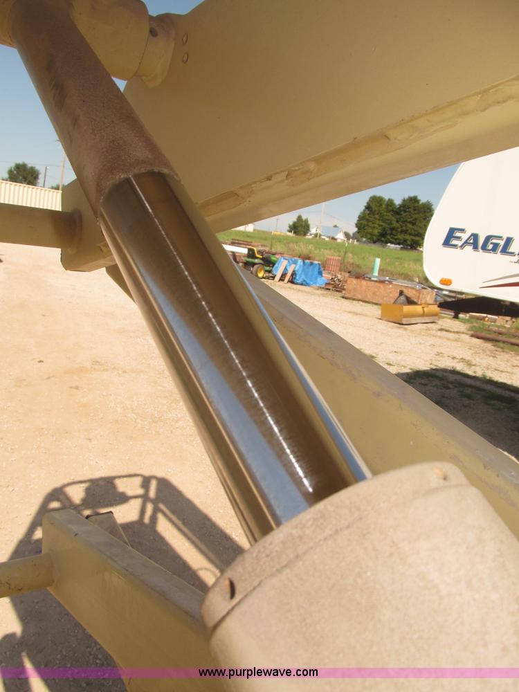 image for item F7105 1997 JLG 2033E scissor lift