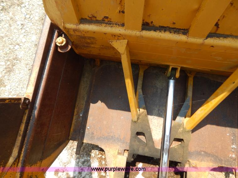 image for item G3415 1978 Caterpillar 627B scraper