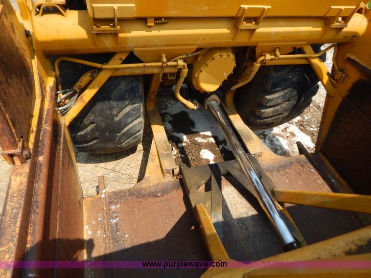 image for item G3415 1978 Caterpillar 627B scraper
