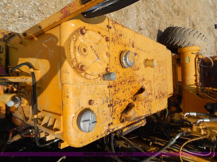 image for item G3415 1978 Caterpillar 627B scraper