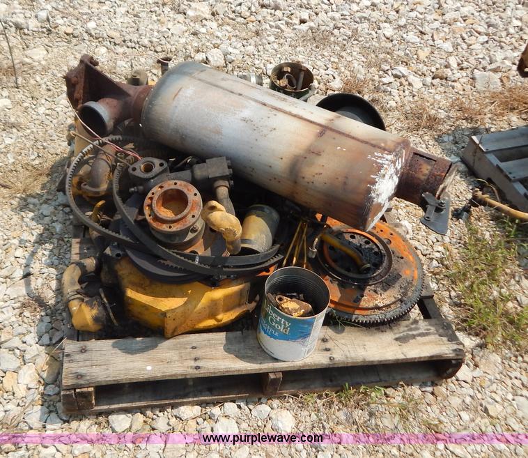 image for item G3415 1978 Caterpillar 627B scraper