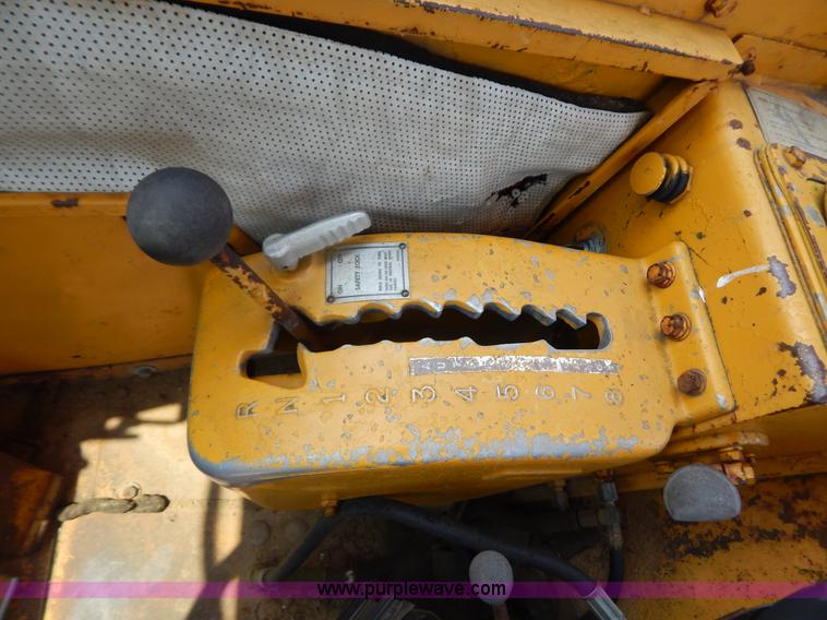 image for item G3416 1978 Caterpillar 627B scraper