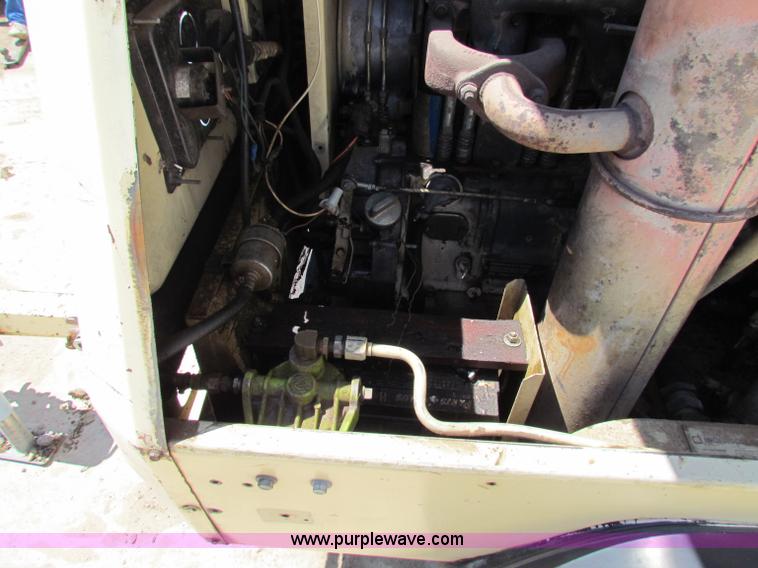 image for item G4083 Ingersoll Rand 100 portable air compressor