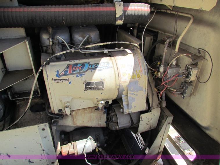 image for item G4083 Ingersoll Rand 100 portable air compressor