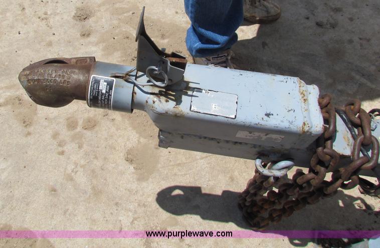 image for item G4083 Ingersoll Rand 100 portable air compressor