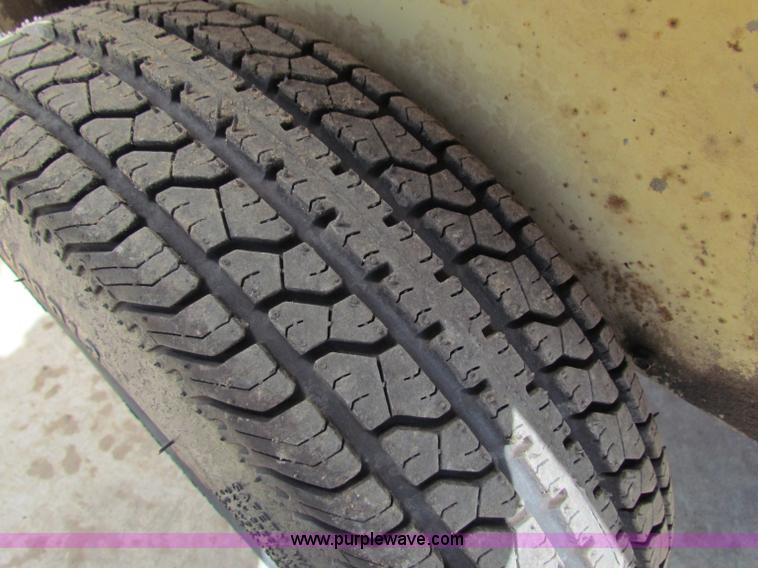 image for item G4083 Ingersoll Rand 100 portable air compressor