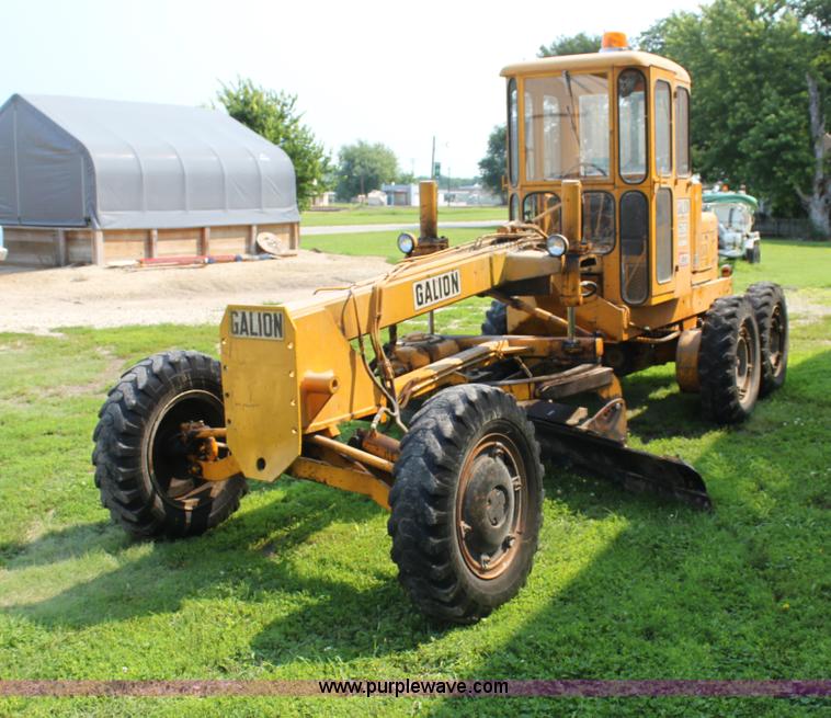 image for item G4114 Galion 503A motor grader