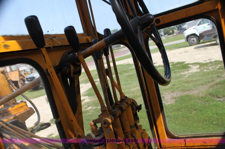 image for item G4114 Galion 503A motor grader