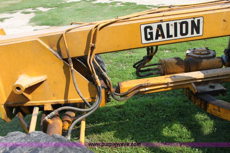 image for item G4114 Galion 503A motor grader