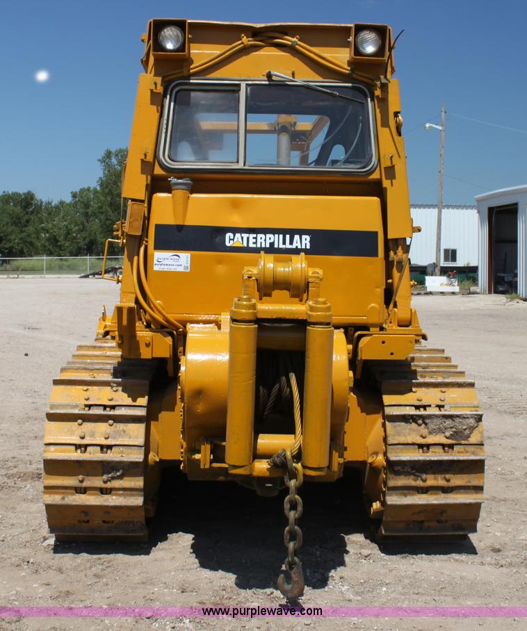 image for item G4121 1981 Caterpillar D6D dozer