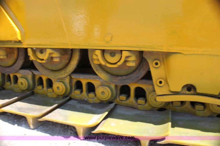image for item G4121 1981 Caterpillar D6D dozer