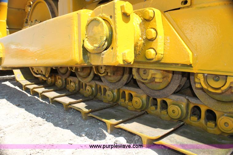 image for item G4121 1981 Caterpillar D6D dozer