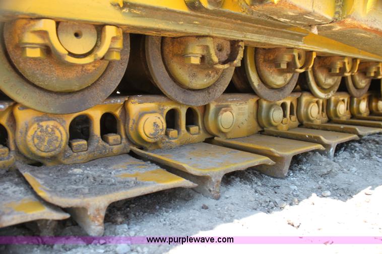 image for item G4121 1981 Caterpillar D6D dozer