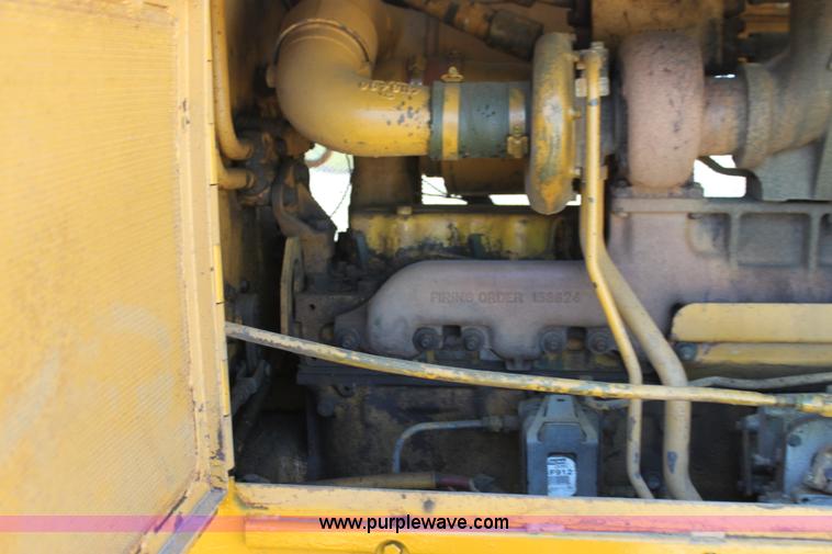 image for item G4121 1981 Caterpillar D6D dozer