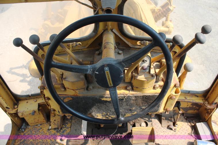 image for item G5016 1968 Caterpillar 12F motor grader