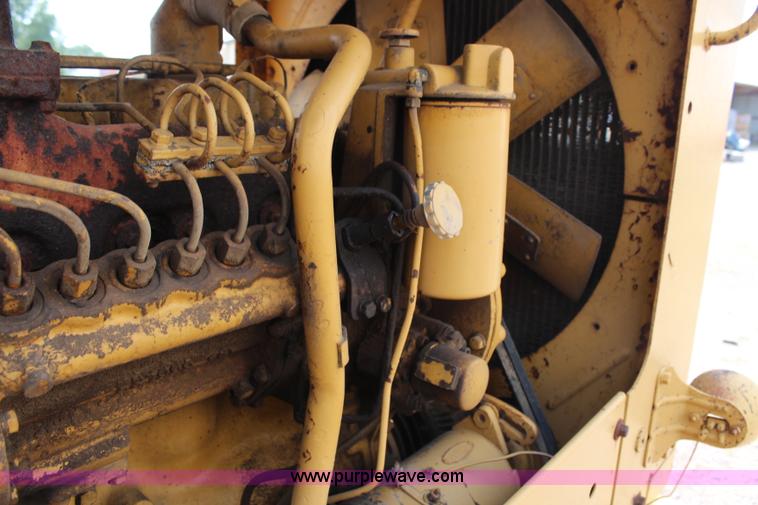 image for item G5016 1968 Caterpillar 12F motor grader