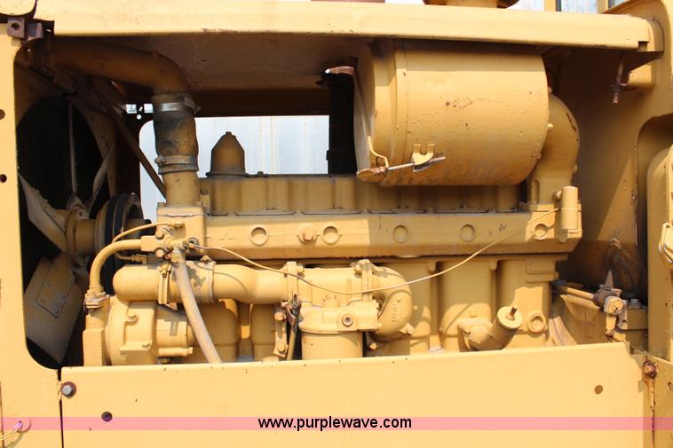 image for item G5016 1968 Caterpillar 12F motor grader