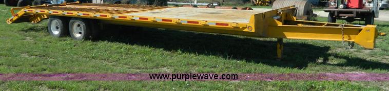 image for item G7966 2000 Hess dual tandem flatbed trailer