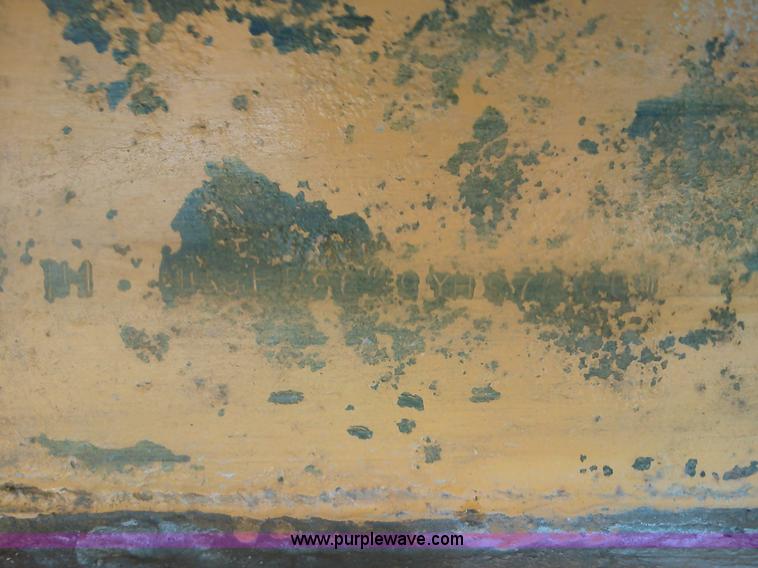 image for item G7966 2000 Hess dual tandem flatbed trailer