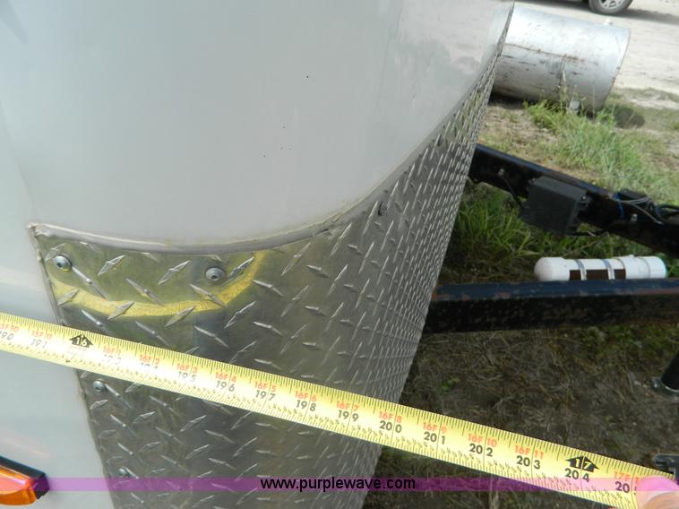 image for item G7972 2006 North American cargo trailer