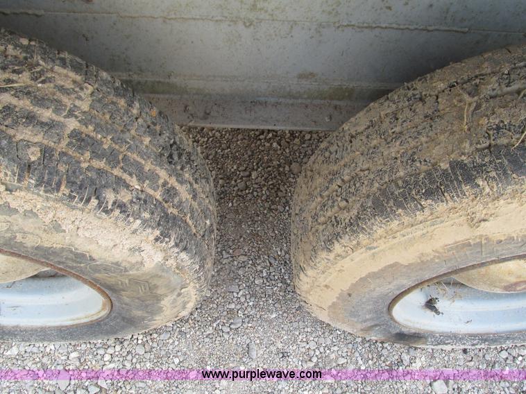 image for item G9463 2000 HDMD dump trailer