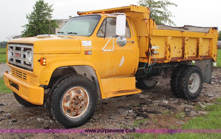 image for item H6503 1981 GMC TopKick dump truck