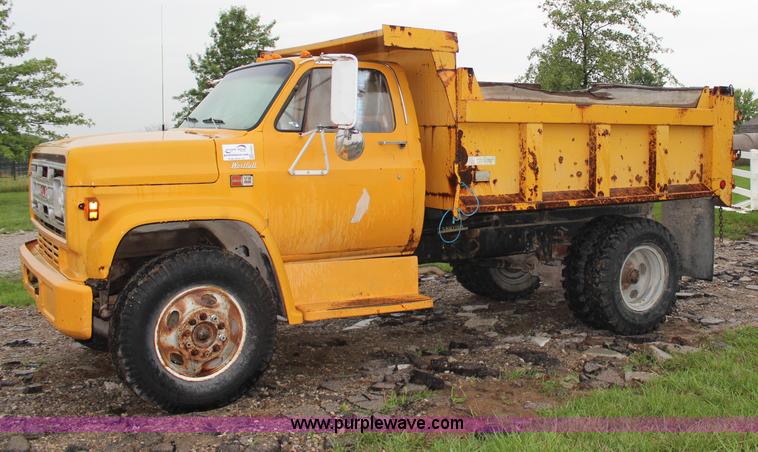 image for item H6503 1981 GMC TopKick dump truck