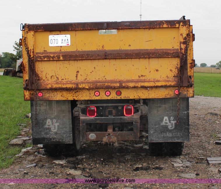 image for item H6503 1981 GMC TopKick dump truck