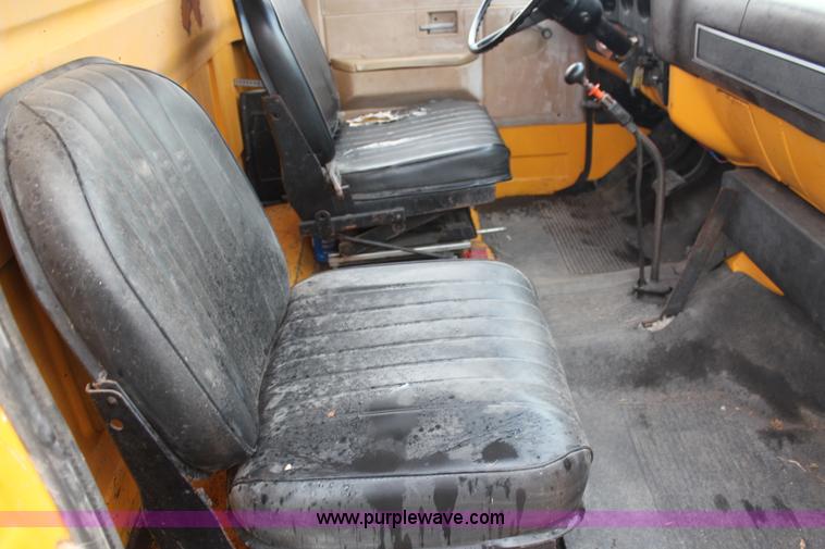 image for item H6503 1981 GMC TopKick dump truck