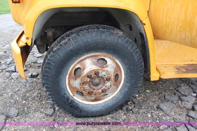 image for item H6503 1981 GMC TopKick dump truck