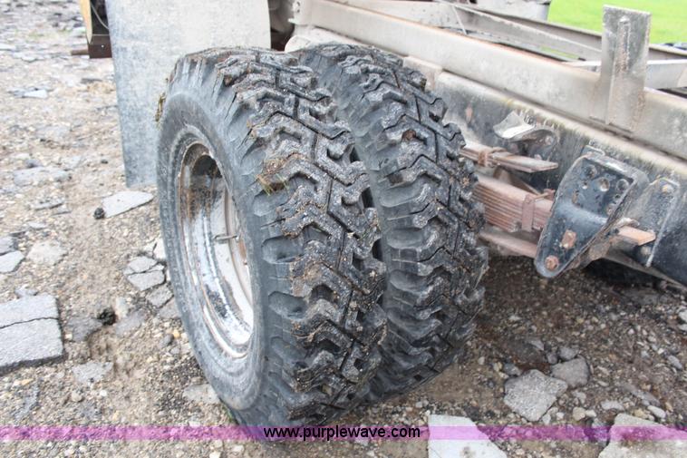 image for item H6503 1981 GMC TopKick dump truck