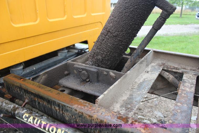 image for item H6503 1981 GMC TopKick dump truck