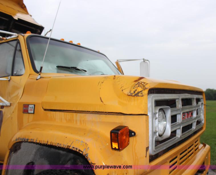 image for item H6503 1981 GMC TopKick dump truck