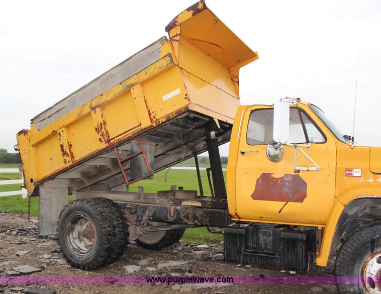image for item H6503 1981 GMC TopKick dump truck