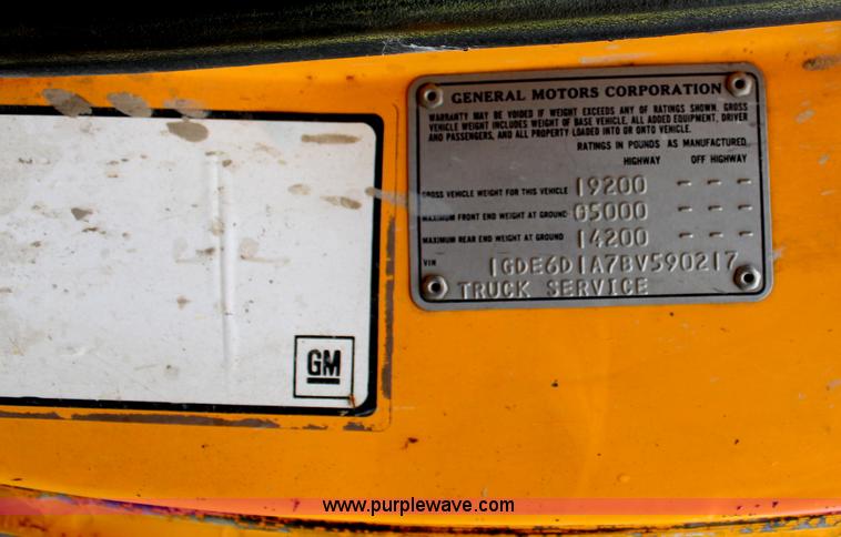 image for item H6503 1981 GMC TopKick dump truck