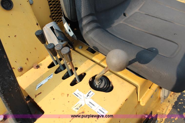 image for item H6513 Magnum 136A sod loader