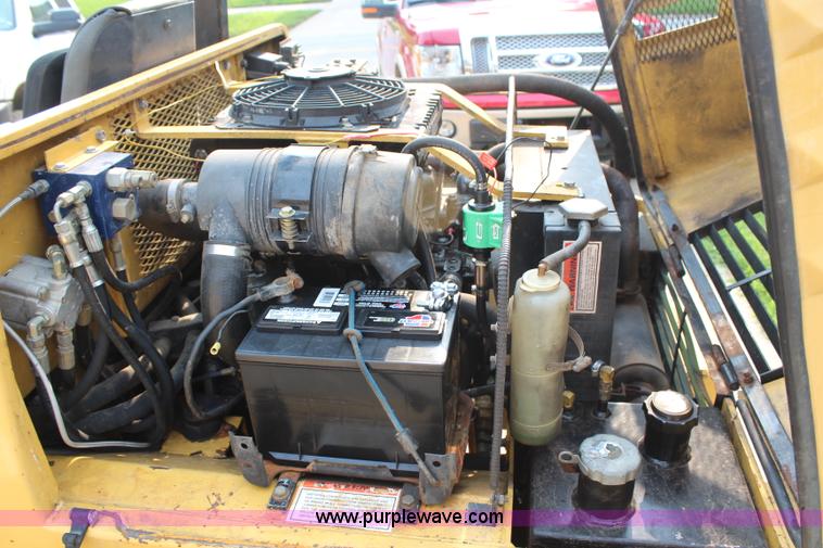 image for item H6513 Magnum 136A sod loader