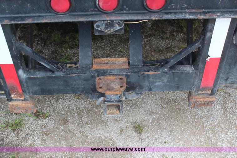 image for item H6515 1990 Ford F450 Super Duty flatbed truck