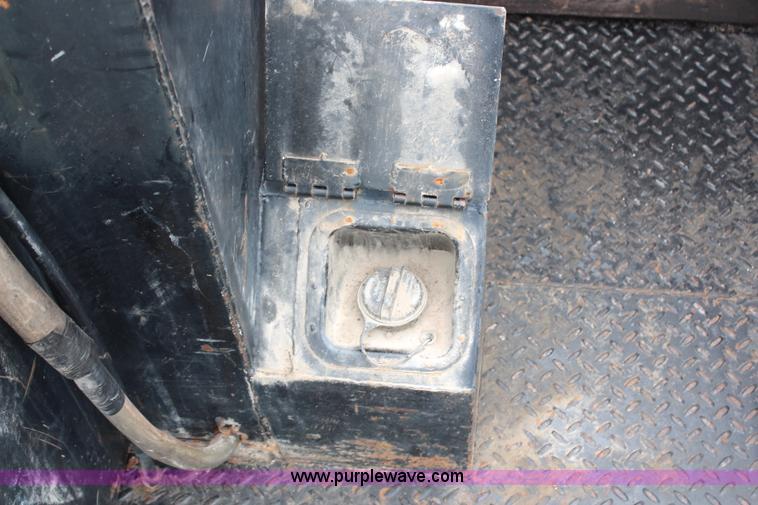 image for item H6515 1990 Ford F450 Super Duty flatbed truck