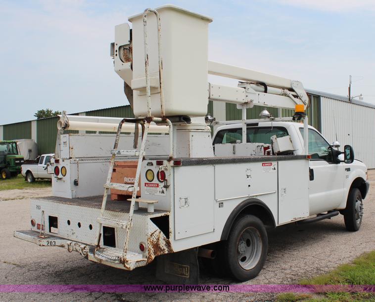 image for item H6516 1999 Ford F550 Super Duty bucket truck