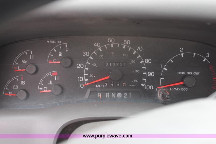 image for item H6516 1999 Ford F550 Super Duty bucket truck