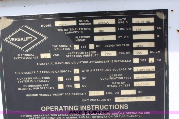 image for item H6516 1999 Ford F550 Super Duty bucket truck