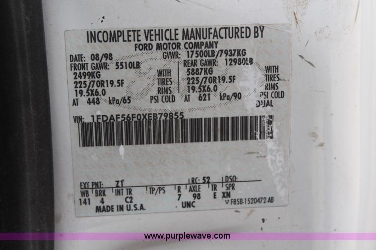 image for item H6516 1999 Ford F550 Super Duty bucket truck