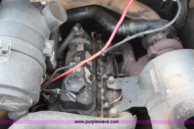 image for item H6519 1999 John Deere 250 skid steer