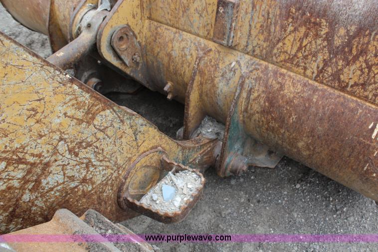 image for item H6523 1995 Caterpillar 963B track loader