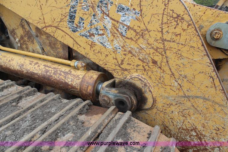 image for item H6523 1995 Caterpillar 963B track loader