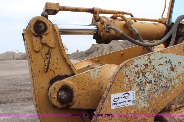 image for item H6523 1995 Caterpillar 963B track loader